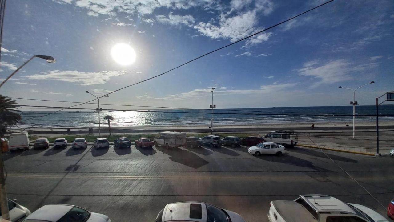 פוארטו מדרין Costanera Hotel מראה חיצוני תמונה