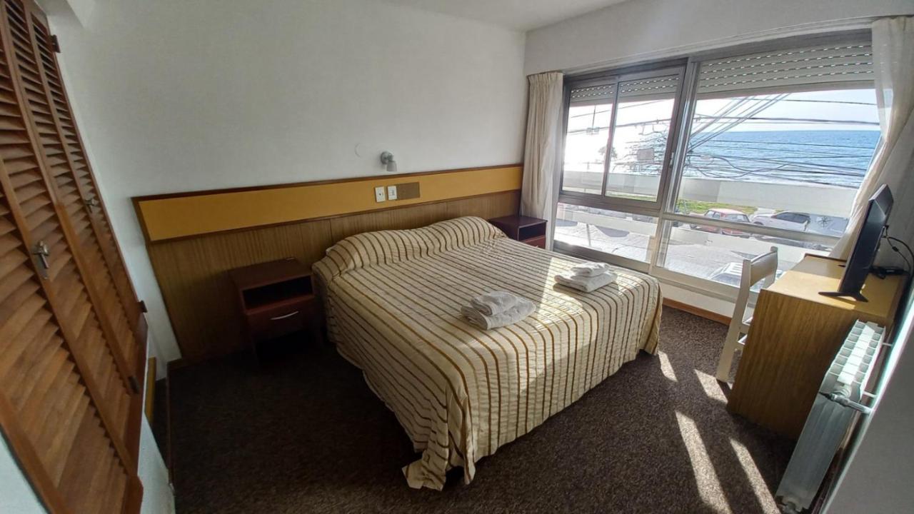 פוארטו מדרין Costanera Hotel מראה חיצוני תמונה