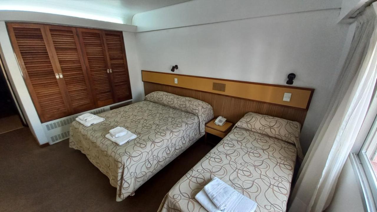 פוארטו מדרין Costanera Hotel מראה חיצוני תמונה