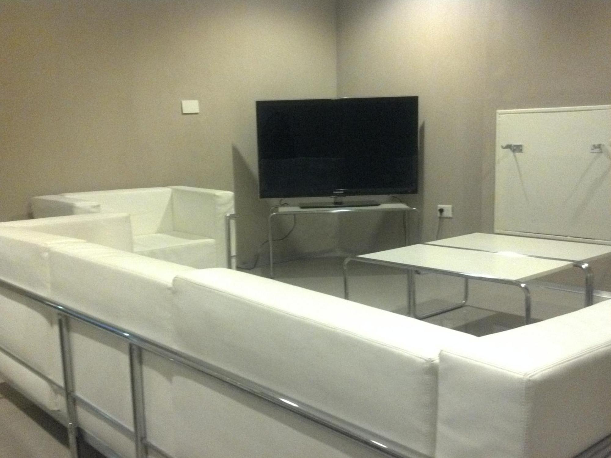 פוארטו מדרין Costanera Hotel מראה חיצוני תמונה