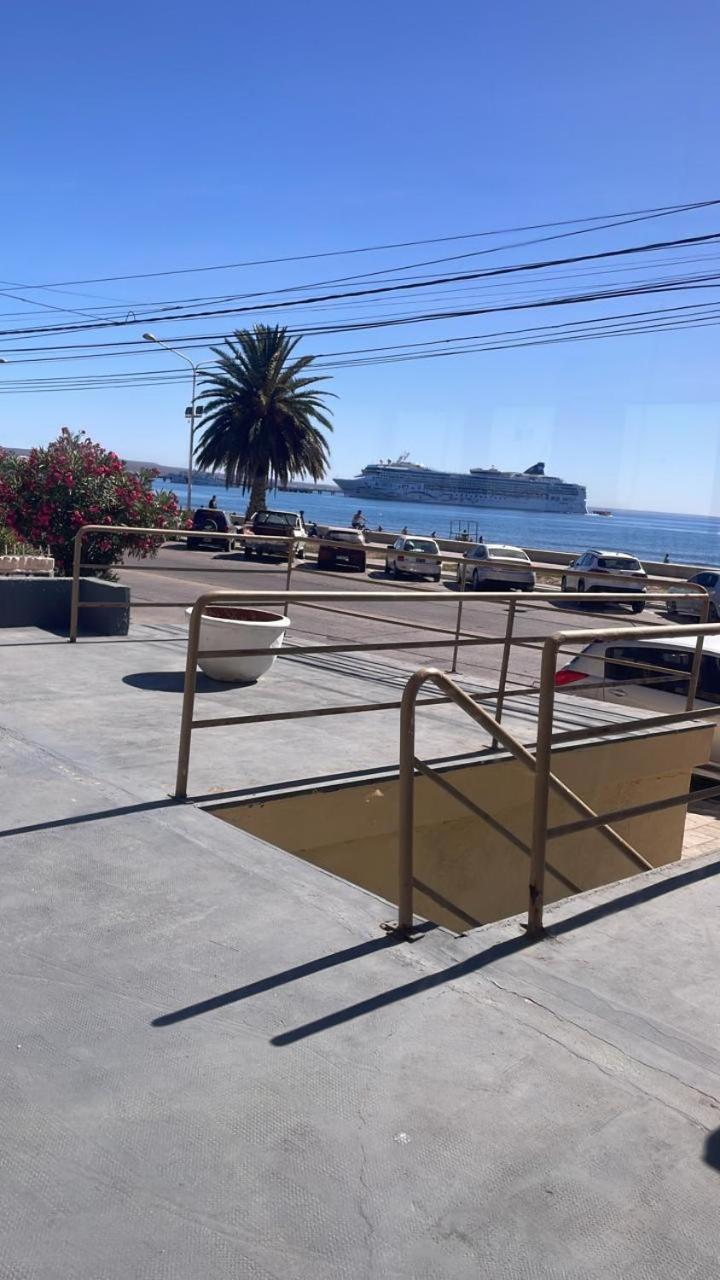 פוארטו מדרין Costanera Hotel מראה חיצוני תמונה