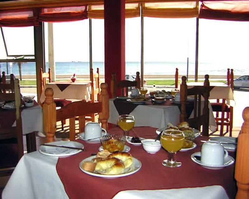 פוארטו מדרין Costanera Hotel מראה חיצוני תמונה